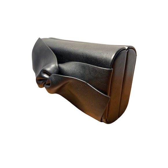 Isti Handbags - Isti Black Bow Clutch Bag